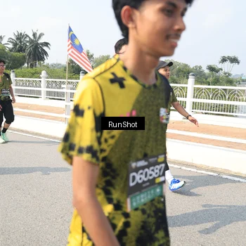Runner Photo 6934915