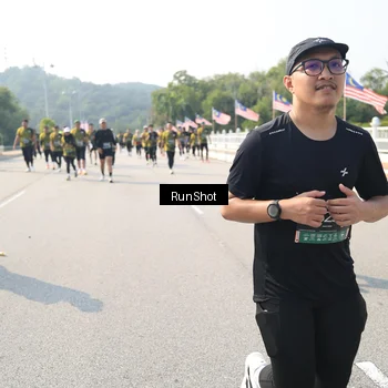 Runner Photo 6934919