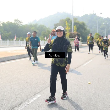 Runner Photo 6934924