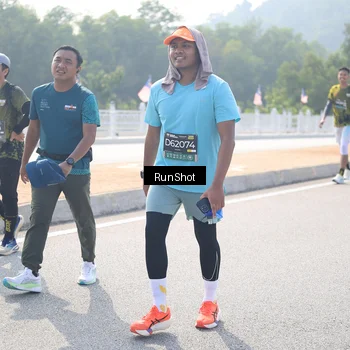 Runner Photo 6934938