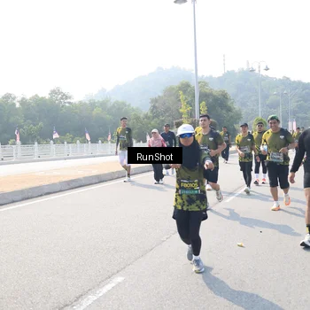 Runner Photo 6934950