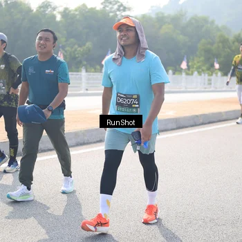 Runner Photo 6934953