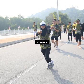 Runner Photo 6934954
