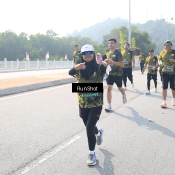 Runner Photo 6934956