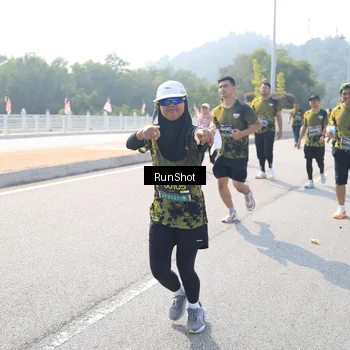 Runner Photo 6934957