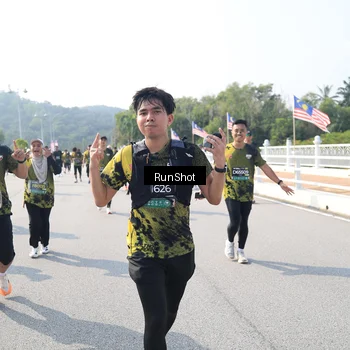 Runner Photo 6934973