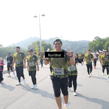 Runner Photo 6934979