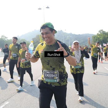 Runner Photo 6934983