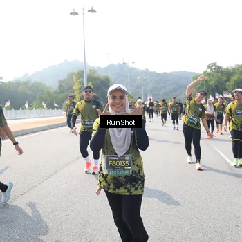 Runner Photo 6935001