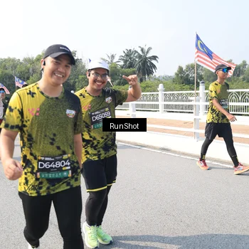 Runner Photo 6935009