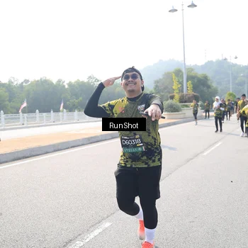 Runner Photo 6935016