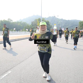Runner Photo 6935024