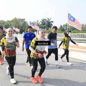 Runner Photo 6935034