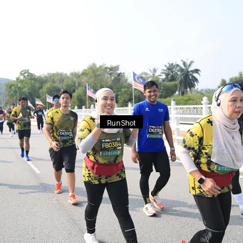 Runner Photo 6935035