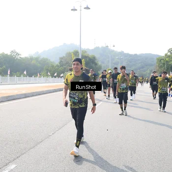 Runner Photo 6935049