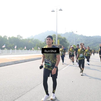 Runner Photo 6935059