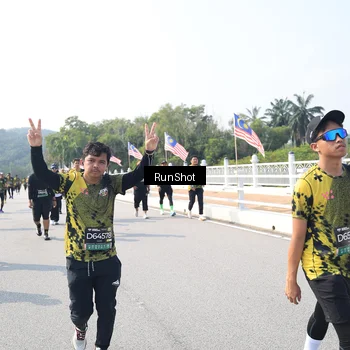 Runner Photo 6935065