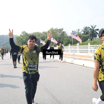Runner Photo 6935067