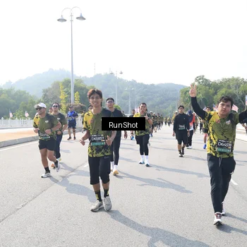 Runner Photo 6935074