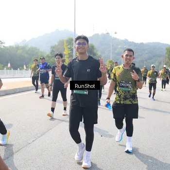 Runner Photo 6935081