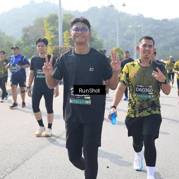 Runner Photo 6935082