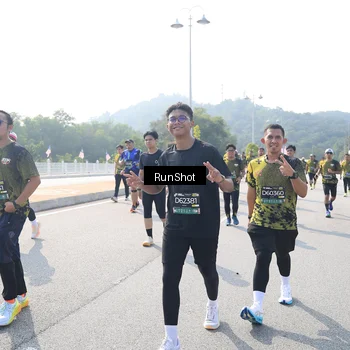 Runner Photo 6935085