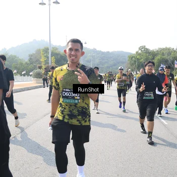 Runner Photo 6935092