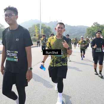 Runner Photo 6935094