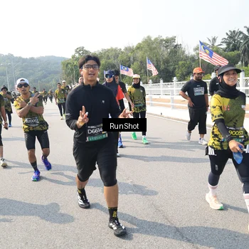 Runner Photo 6935101