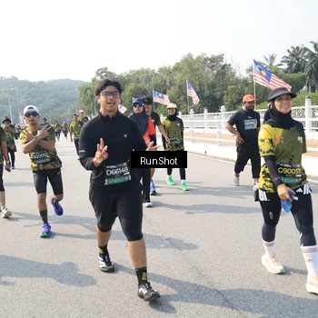 Runner Photo 6935102