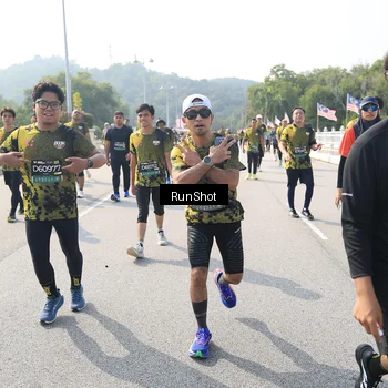 Runner Photo 6935105