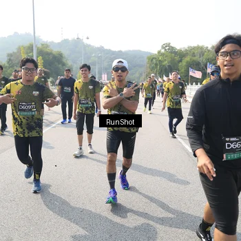 Runner Photo 6935108