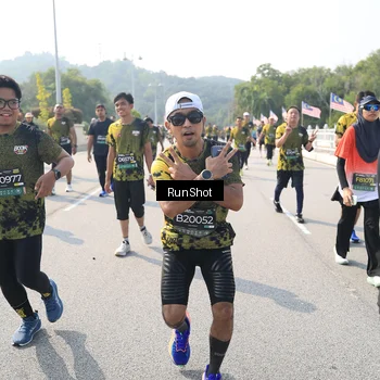 Runner Photo 6935111