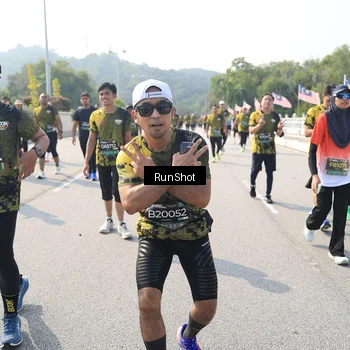 Runner Photo 6935112