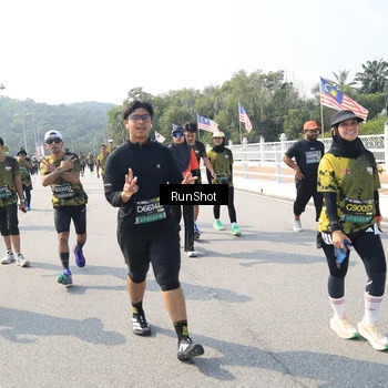 Runner Photo 6935113