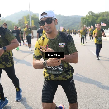 Runner Photo 6935118