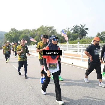 Runner Photo 6935120
