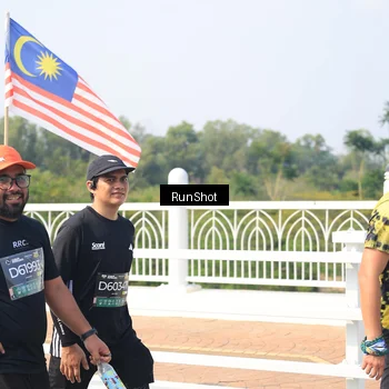 Runner Photo 6935124