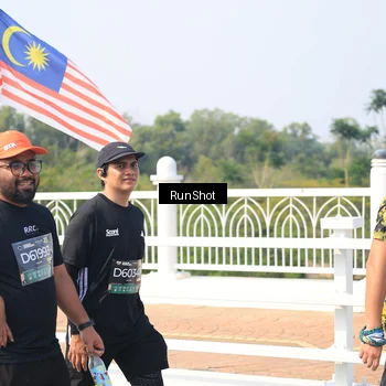 Runner Photo 6935125