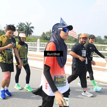 Runner Photo 6935128