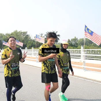 Runner Photo 6935129