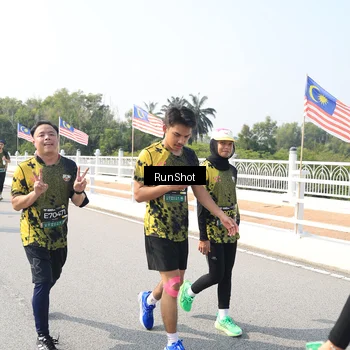 Runner Photo 6935131