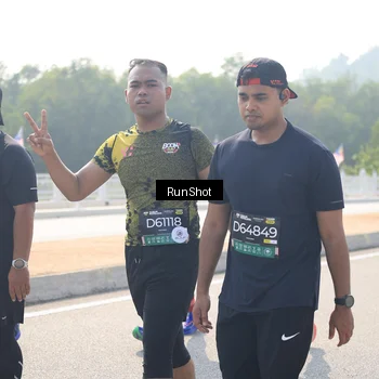 Runner Photo 6935144