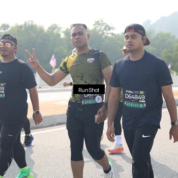 Runner Photo 6935146