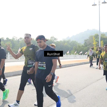 Runner Photo 6935150