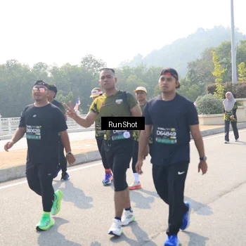 Runner Photo 6935151