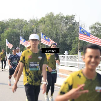 Runner Photo 6935159