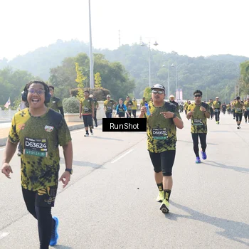 Runner Photo 6935163