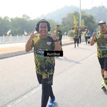 Runner Photo 6935170
