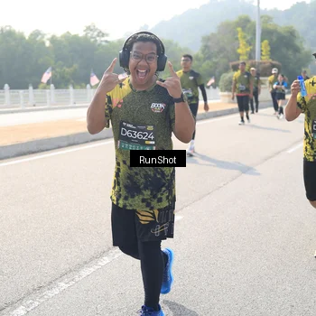 Runner Photo 6935172